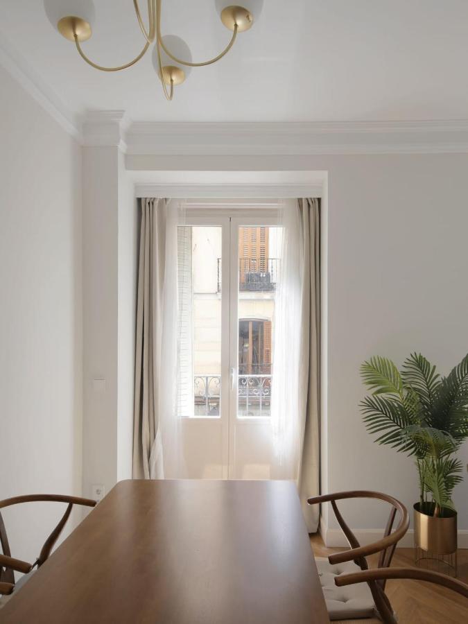 Deluxe Apartment Near Gran Via Madrid Exterior foto